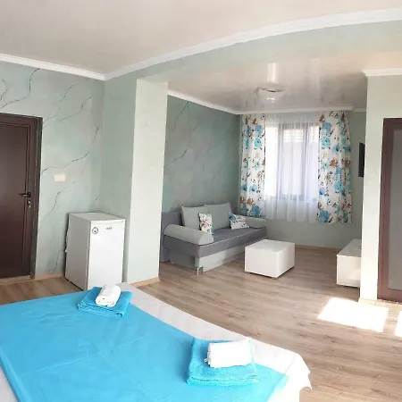 Under The Fig Guest house Ahtopol